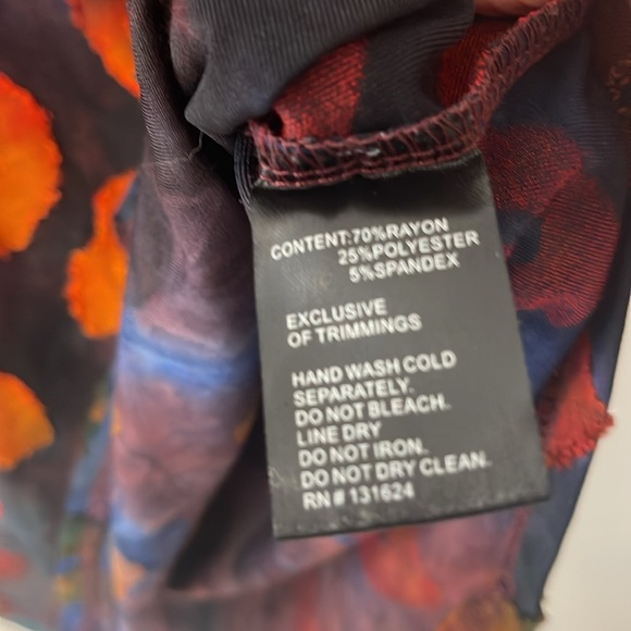 CALEOOA Knit Top/Gorgeous/ travel piece/3/4 Sleeves/Modest - Picture 8 of 9